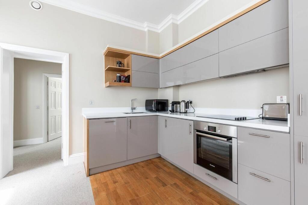 Wonderful 3 Bed Marylebone Apartamento Londres